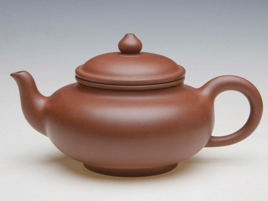 Purple clay (zisha) teapot
